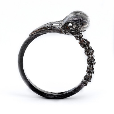 Carmilla - Skull Ring - Handcrafted & Custom-Made