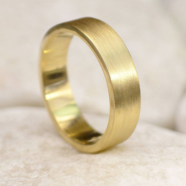 Mens 18ct Gold Wedding Ring, Spun Silk Finish - Handcrafted & Custom-Made
