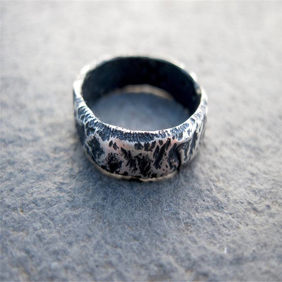 Rocky Outcrop Slim Ring - Handcrafted & Custom-Made