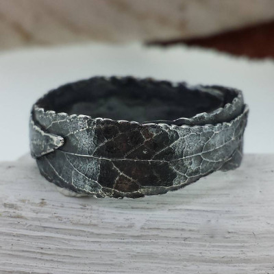 Silver Three Leaf Band Ring - Handcrafted & Custom-Made